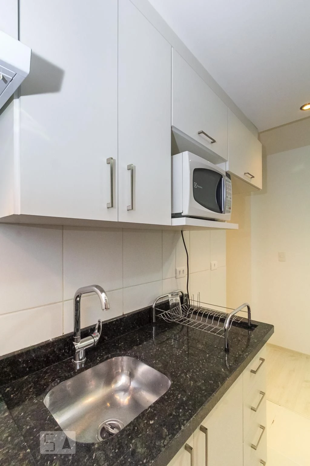 Apartamento mobiliado de 1 quarto com máquina de lavar — photo 20