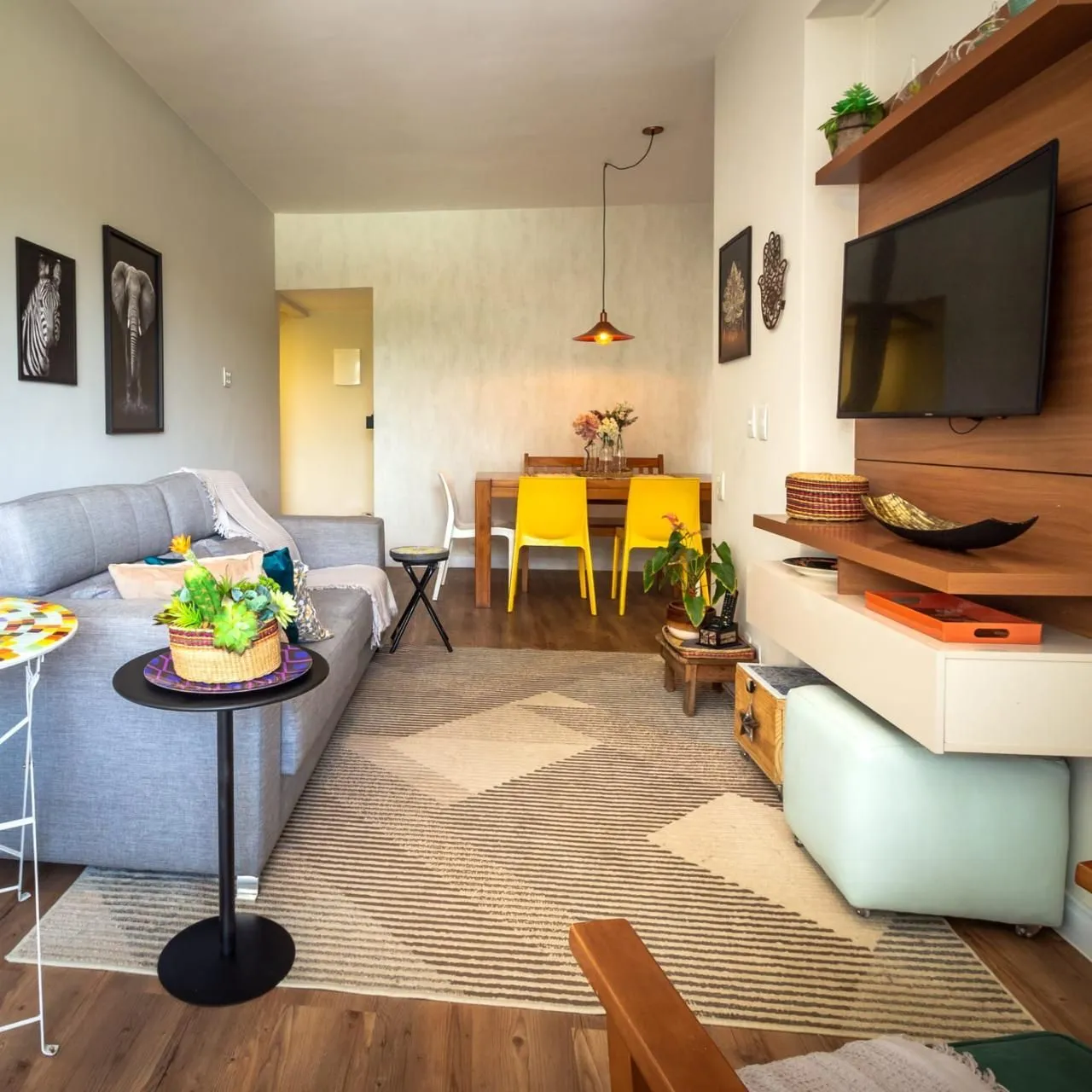 2-bedroom apartment with a glass-enclosed balcony — photo 7