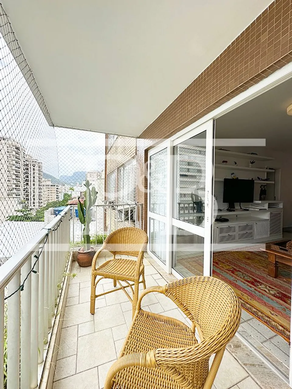 3-bedroom apartment with 2 bathrooms and 125 m² — photo 17