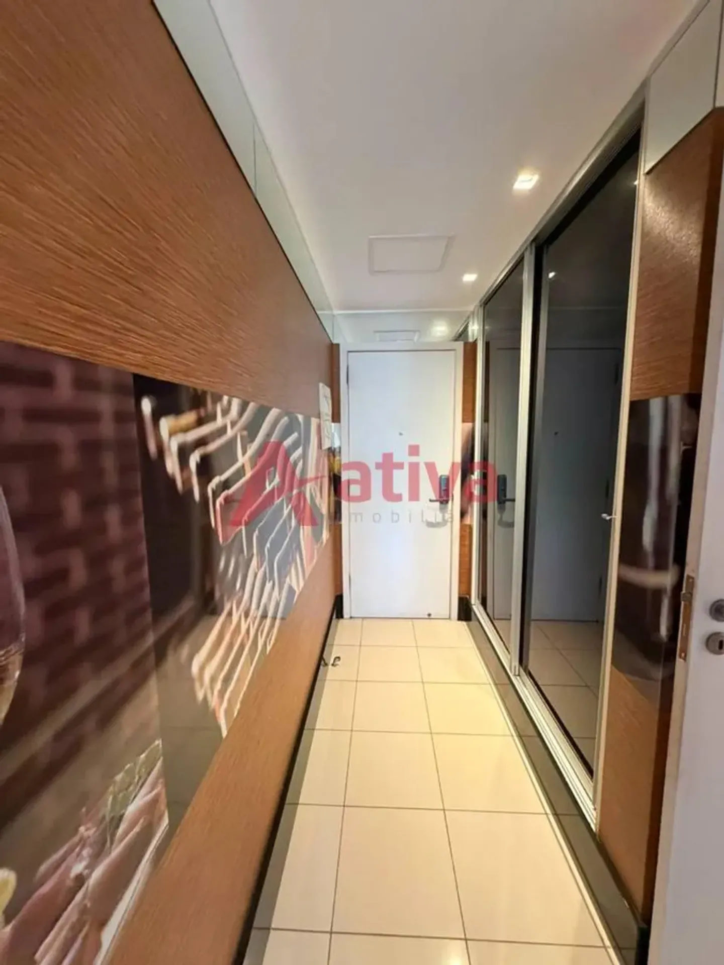 Furnished apartment with 4 bedrooms and an open-plan kitchen — photo 13
