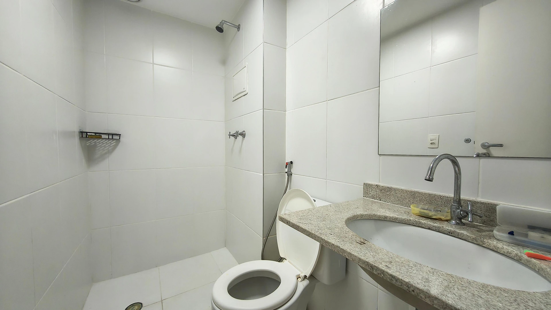 Rental apartment with 2 bedrooms and a balcony — photo 6