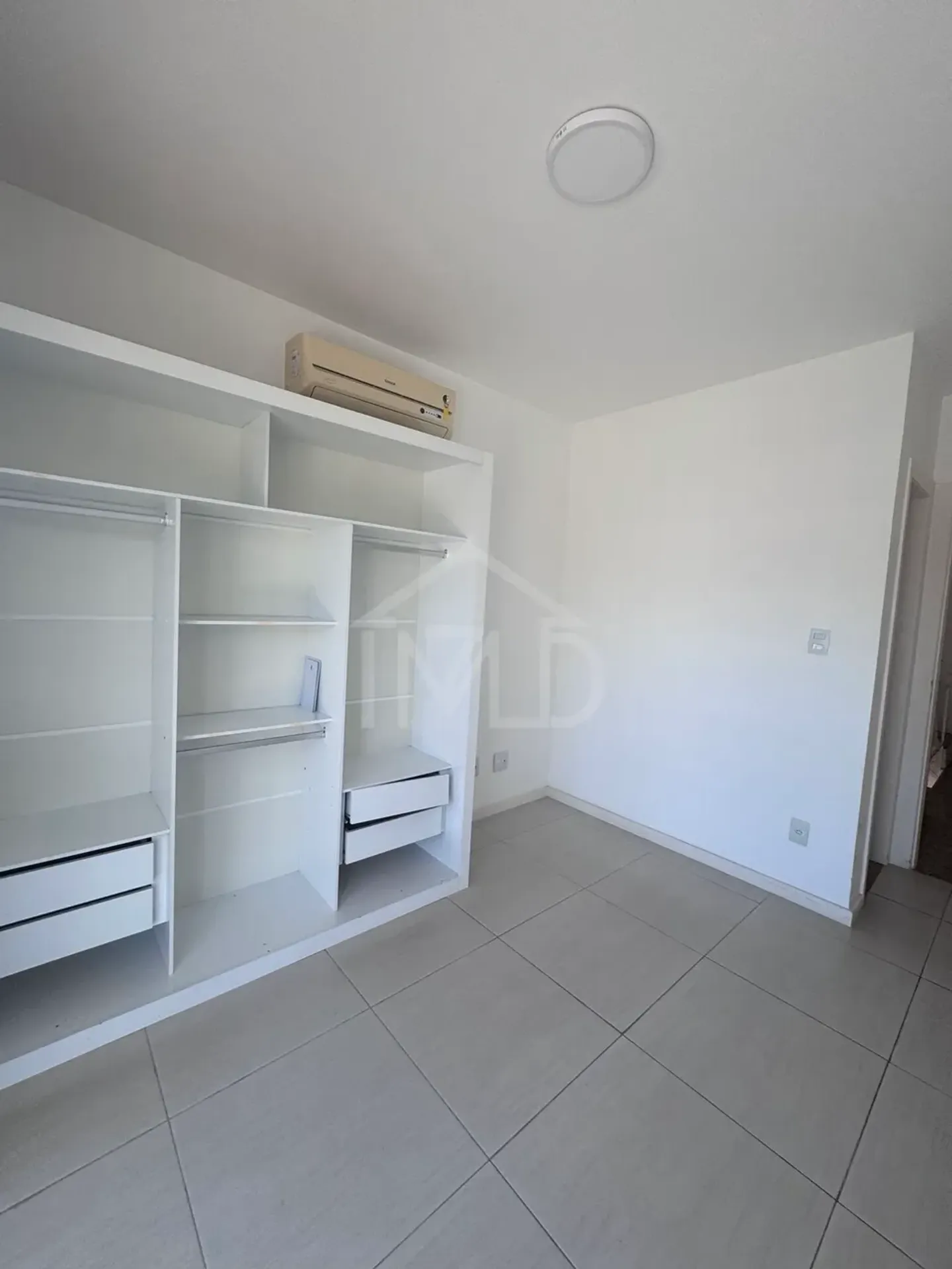 Casa com 4 suítes e 5 banheiros, 320 m² com churrasqueira — photo 29