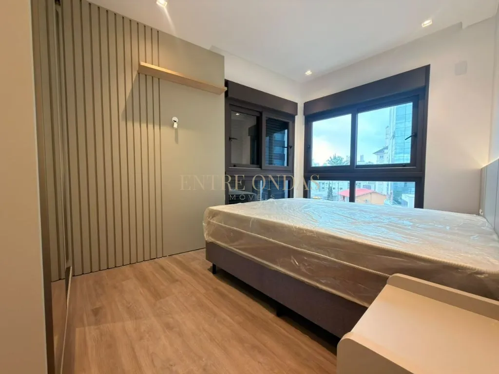 Apartment on the 5th floor with floor-to-ceiling windows — photo 8