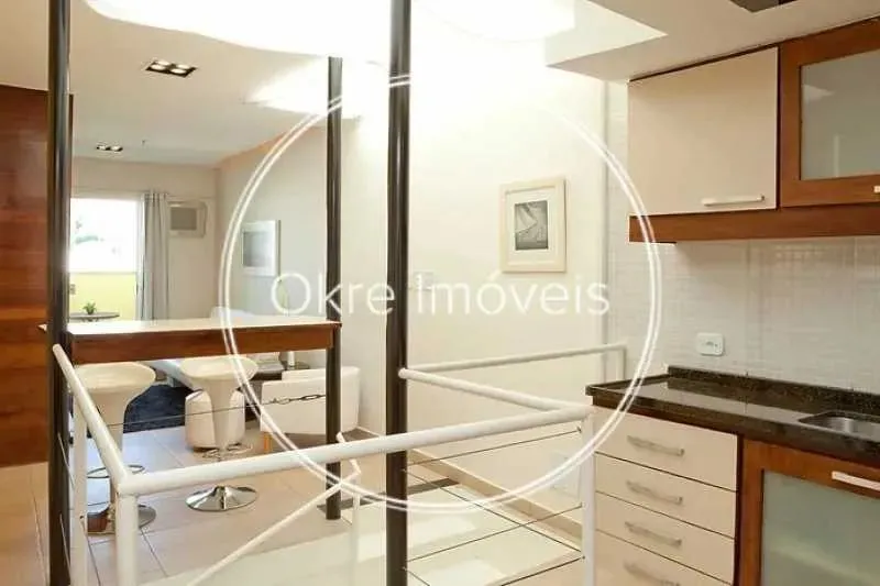 Furnished 1-bedroom apartment with integrated kitchen — photo 13