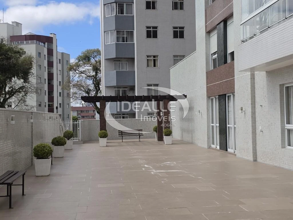 164 m² apartment with 3 bedrooms and a private suite — photo 22