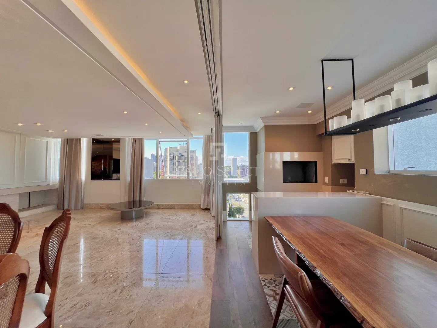 Гардеробная и 3 спальни: квартира 180 м² — photo 35