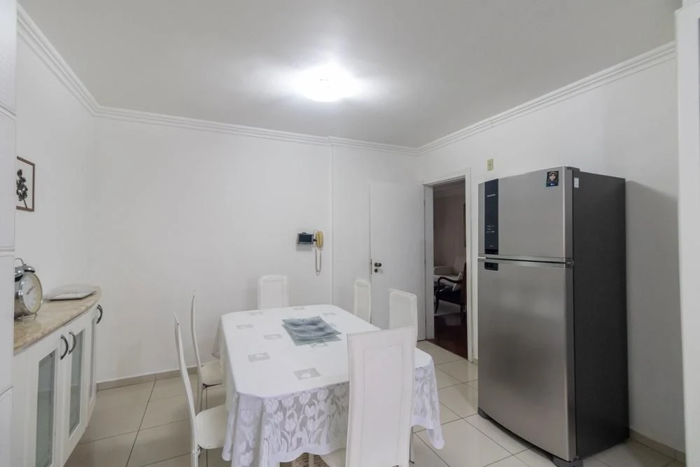 3-bedroom apartment with a washing machine — photo 13