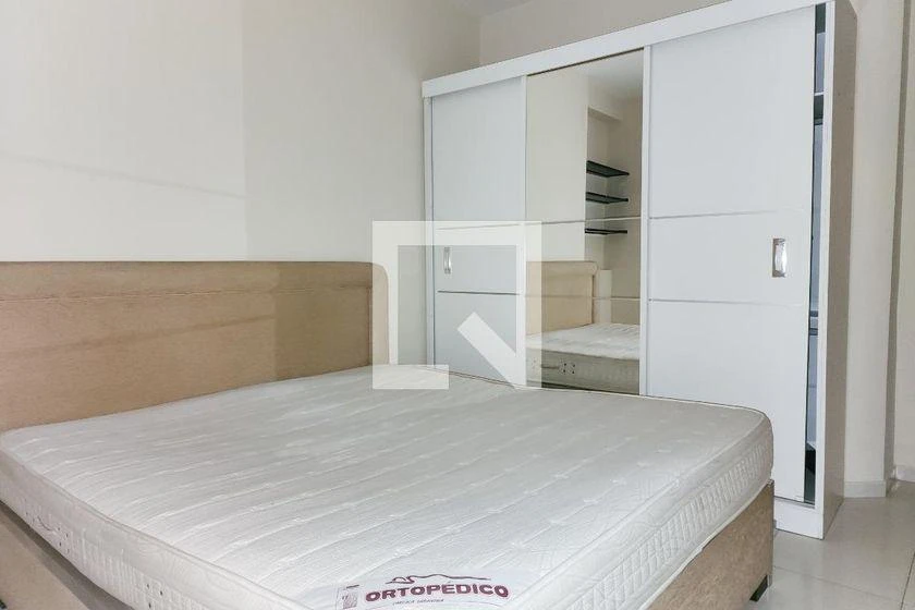 Furnished 2-bedroom apartment with 84 m² — photo 11