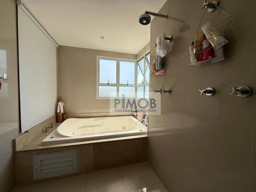 227 m² apartment with 5 bedrooms and 5 bathrooms — photo 4