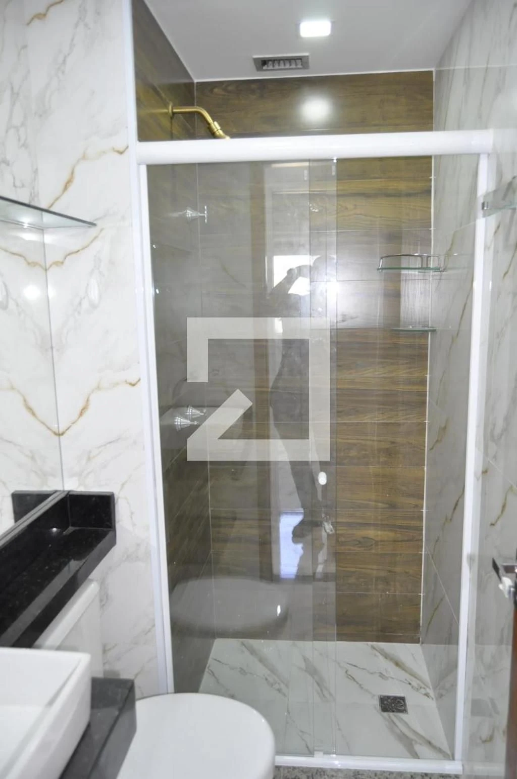 2-bedroom apartment in a building with a sauna — photo 46