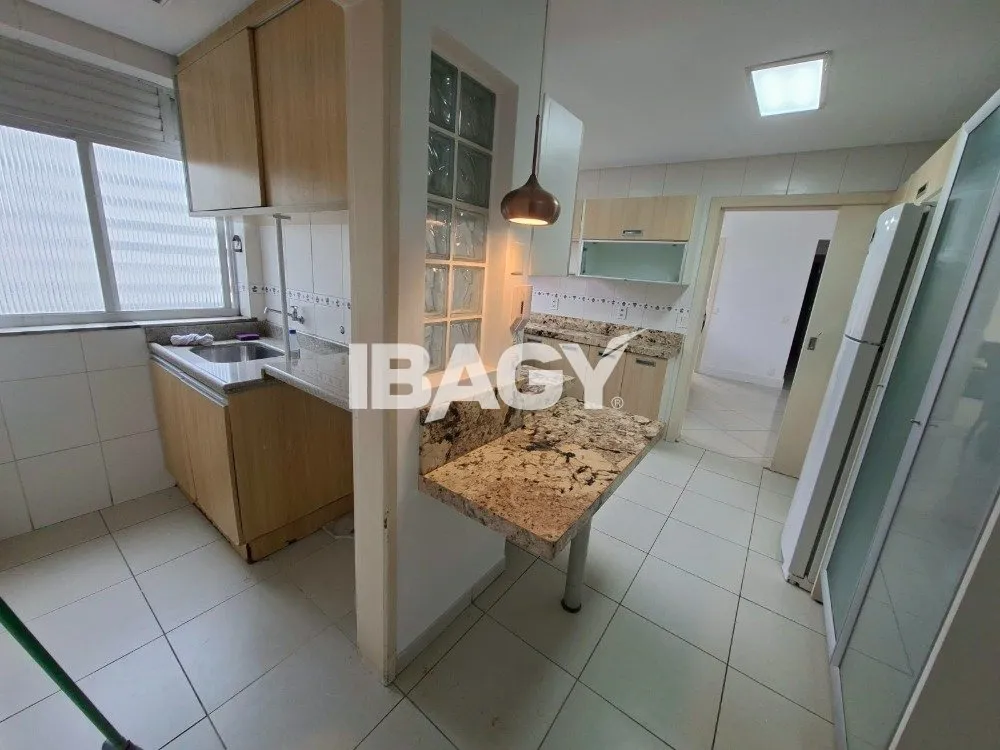 Apartamento mobiliado com cozinha fechada a gás e área 199 m² — photo 4