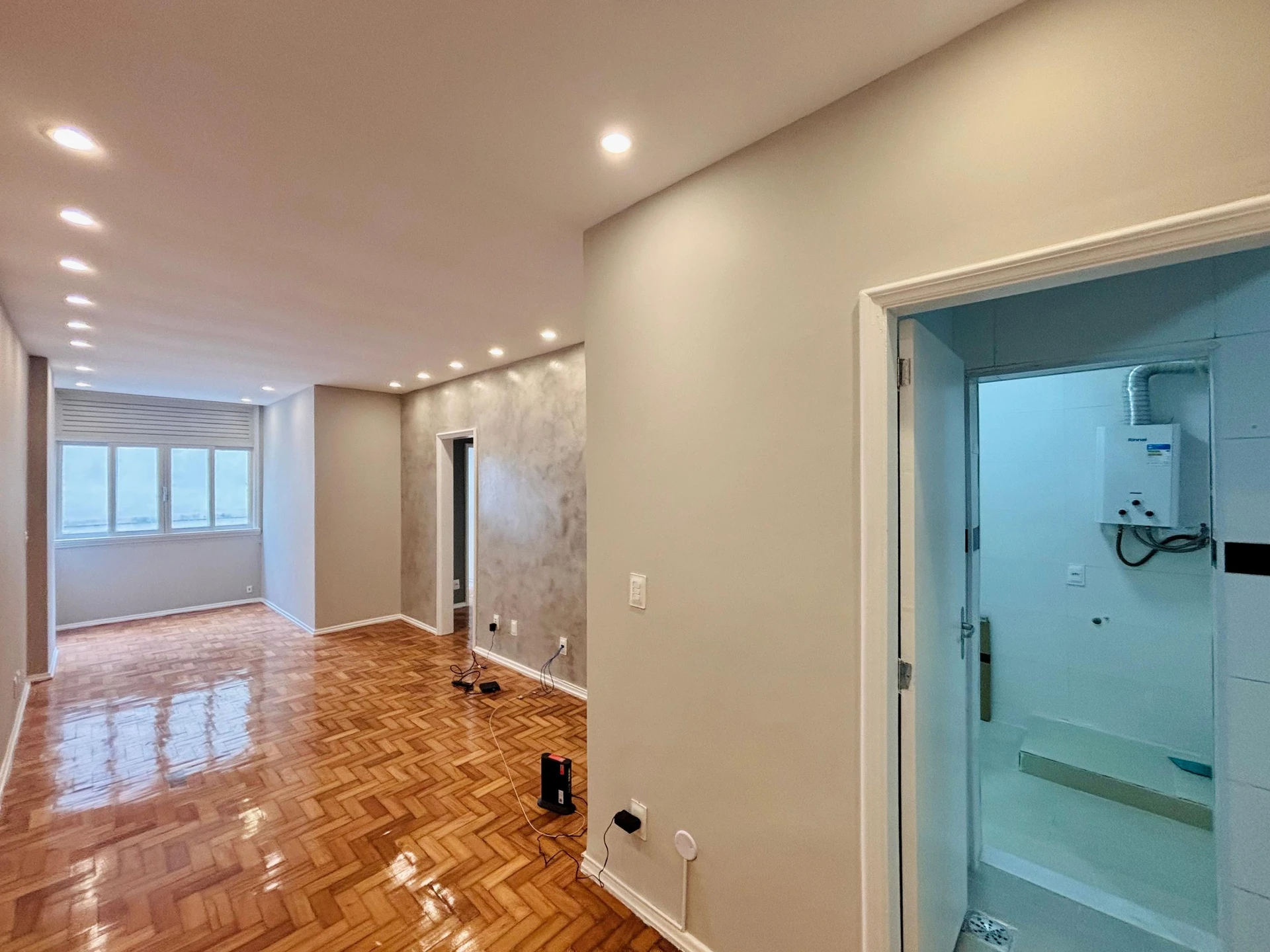 Bathtub in a 3-bedroom apartment, 84 m² — photo 11