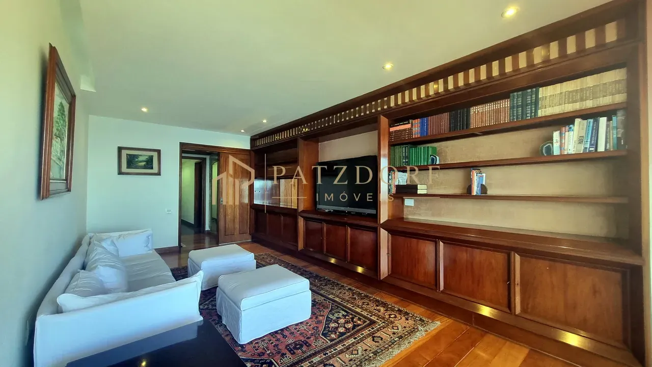 Apartamento 270 m² com 4 quartos e cozinha fechada — photo 17