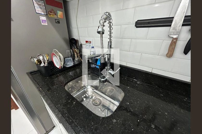 Apartamento mobiliado com roupeiros e 2 quartos — photo 34