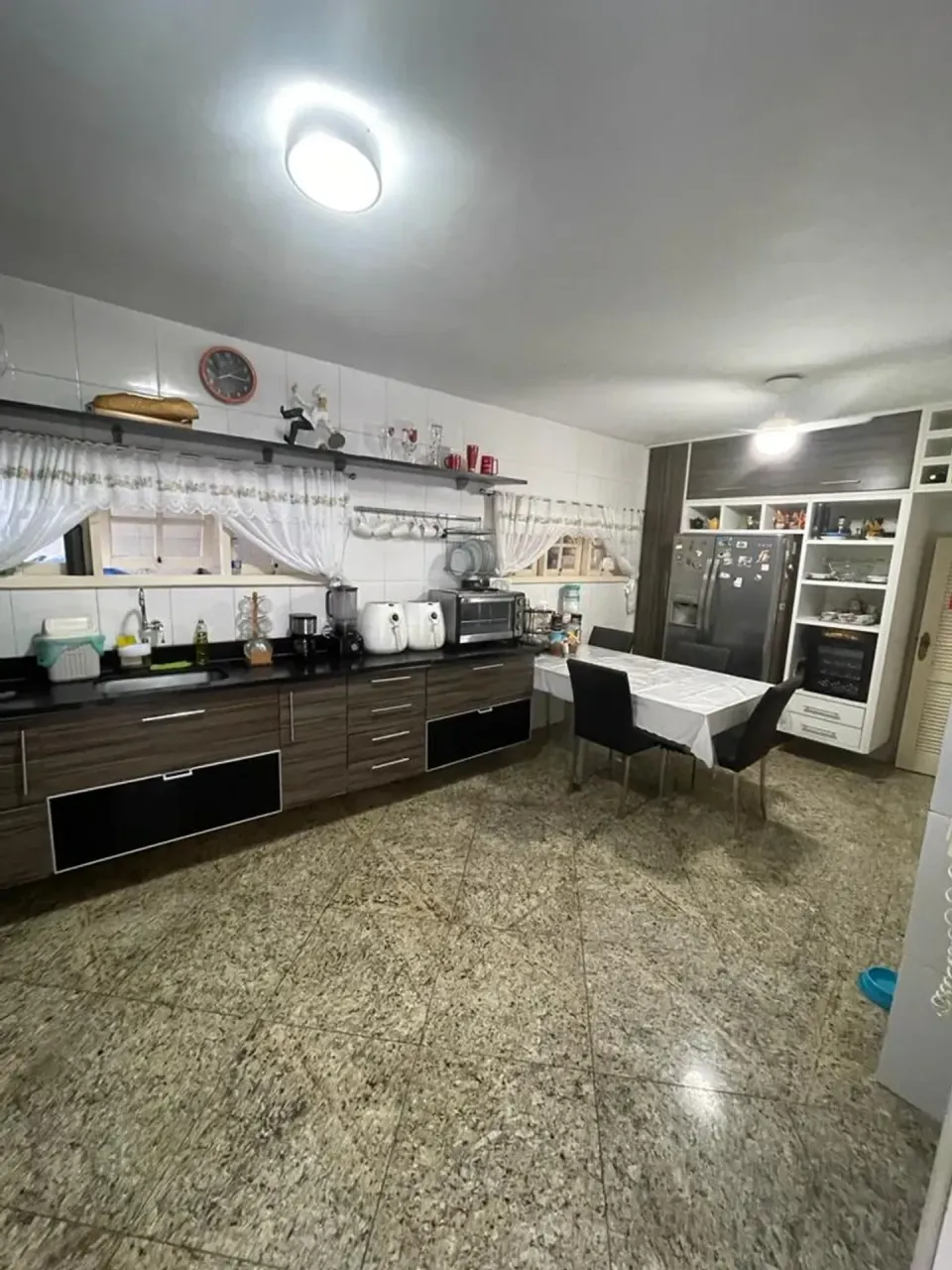 Casa mobiliada com 5 quartos e churrasqueira na varanda — photo 8