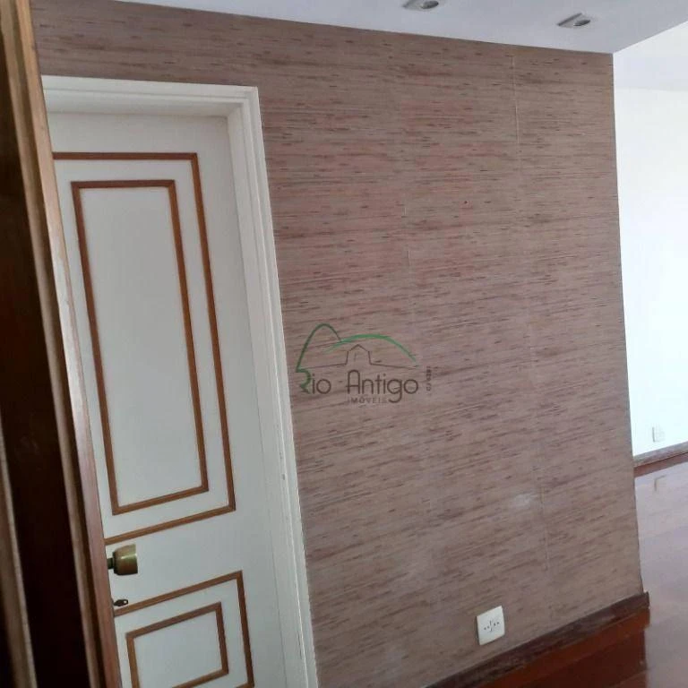 102 m² apartment with 3 bedrooms and 2 bathrooms — photo 28