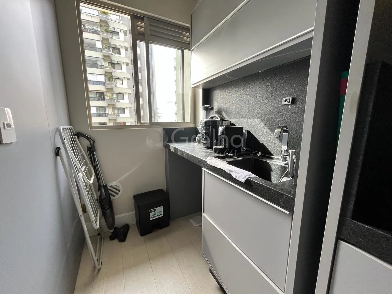 Estúdio mobiliado de 88 m² com 1 dormitório e 2 vagas