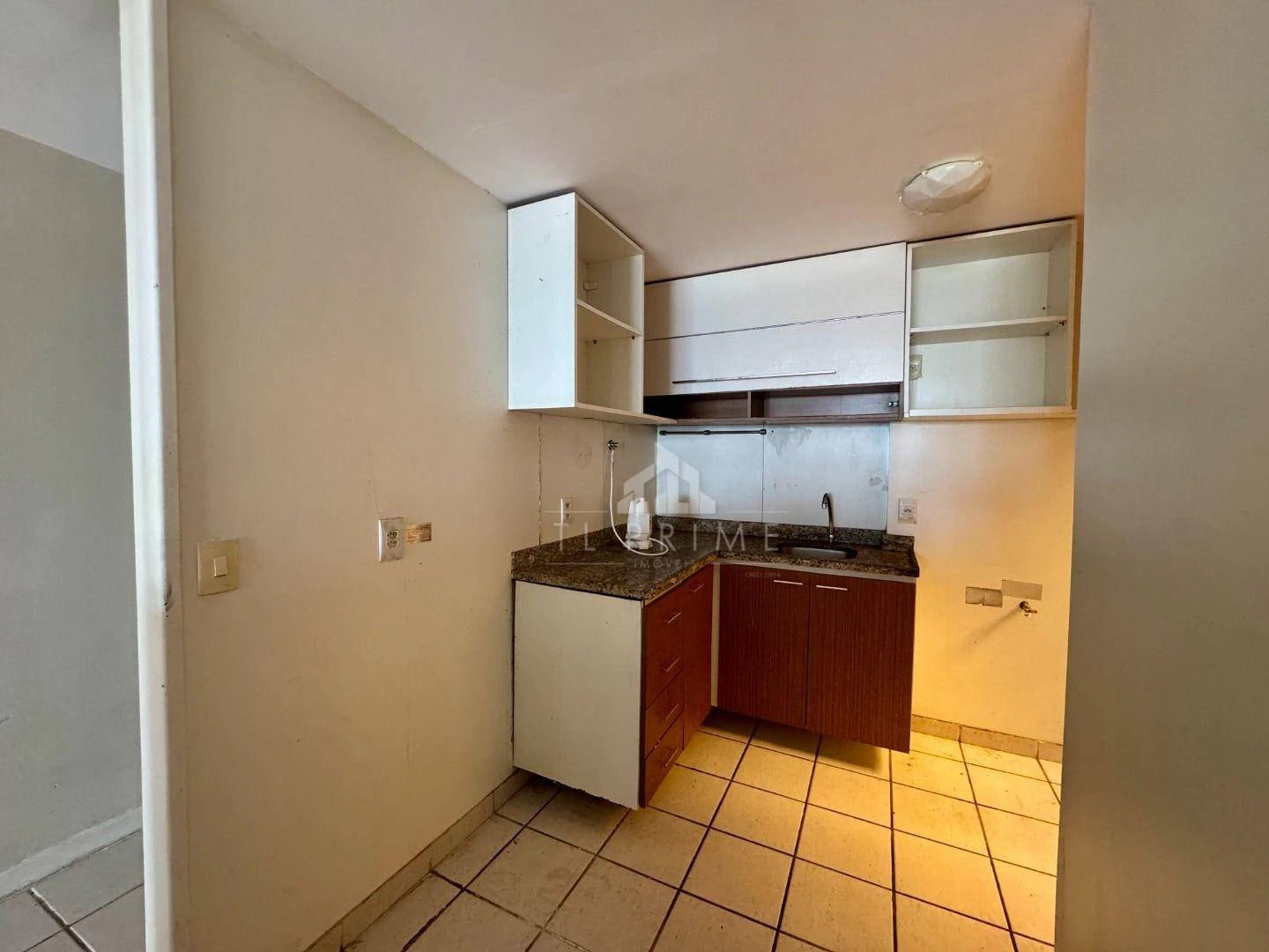 2-bedroom apartment with a private pool — photo 6