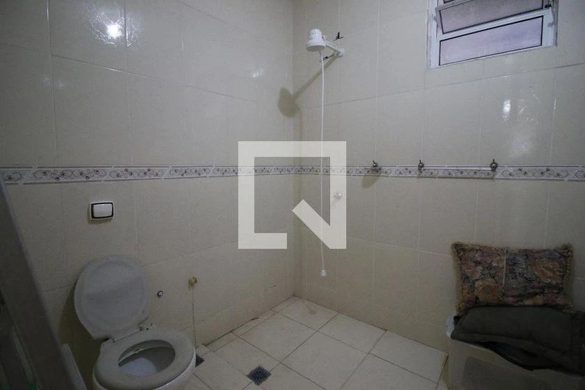 Apartamento de 260 m² com banheira e espaço de home office — photo 37