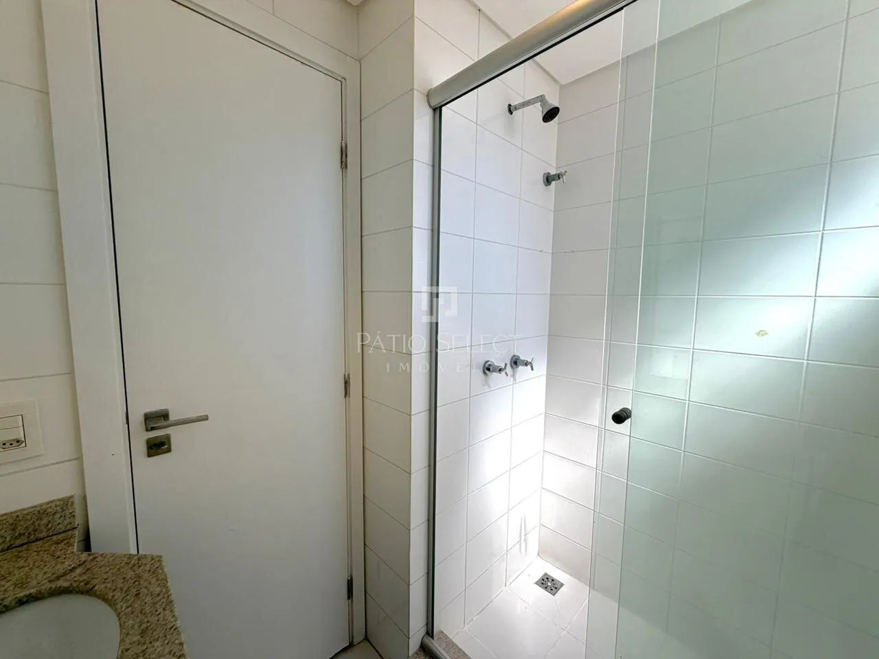 3-bedroom apartment with a washing machine in Curitiba — photo 53