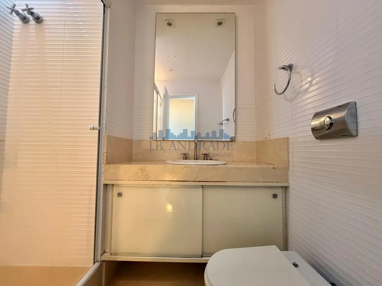 Apartamento mobiliado de 178 m² com 3 quartos e varanda — photo 25