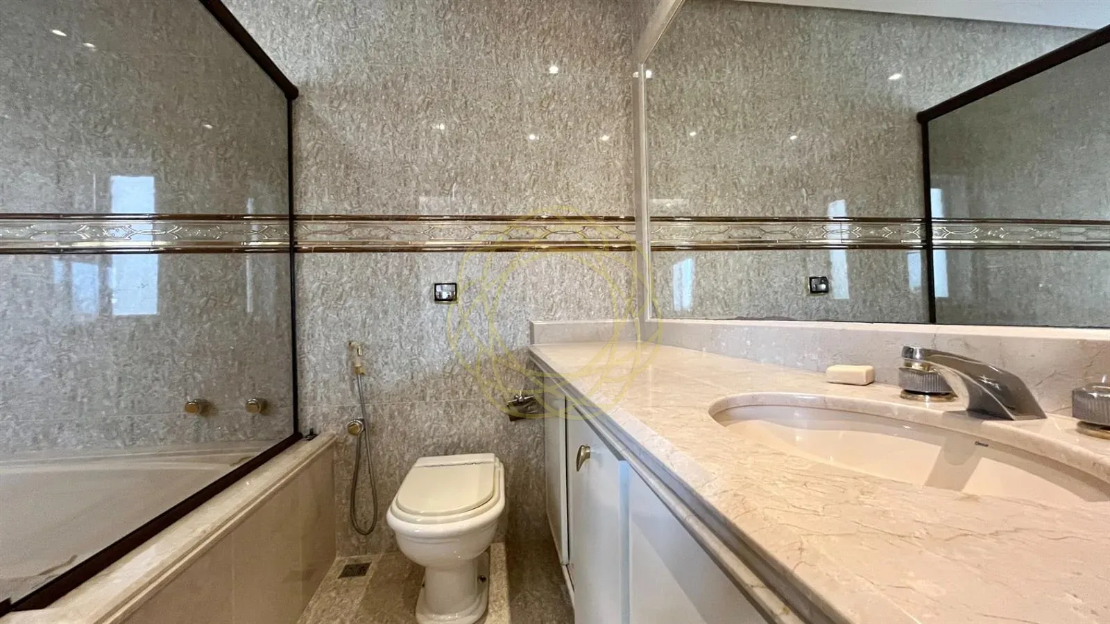 Casa mobiliada com 7 quartos e 984 m², 5 suítes — photo 26