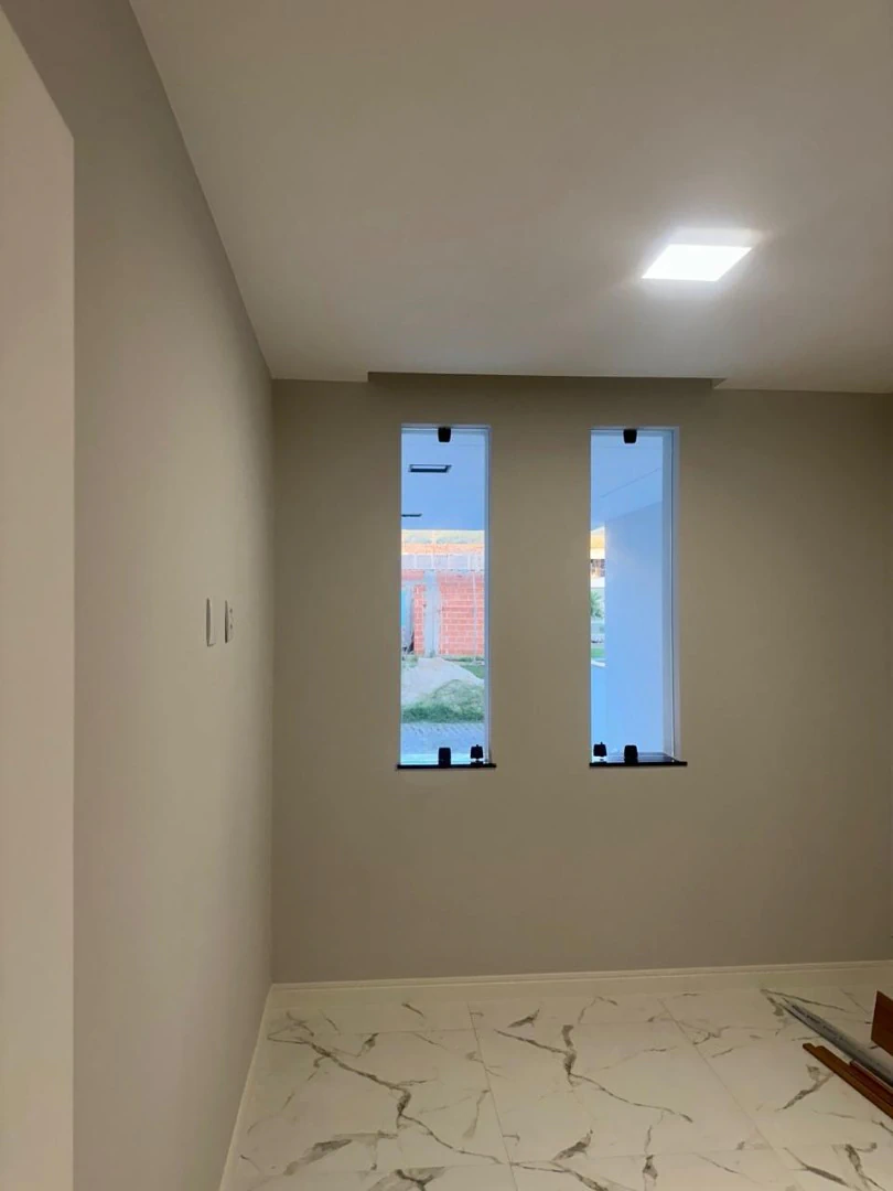 5-bedroom house with open-plan kitchen and 3 parking spaces — photo 2