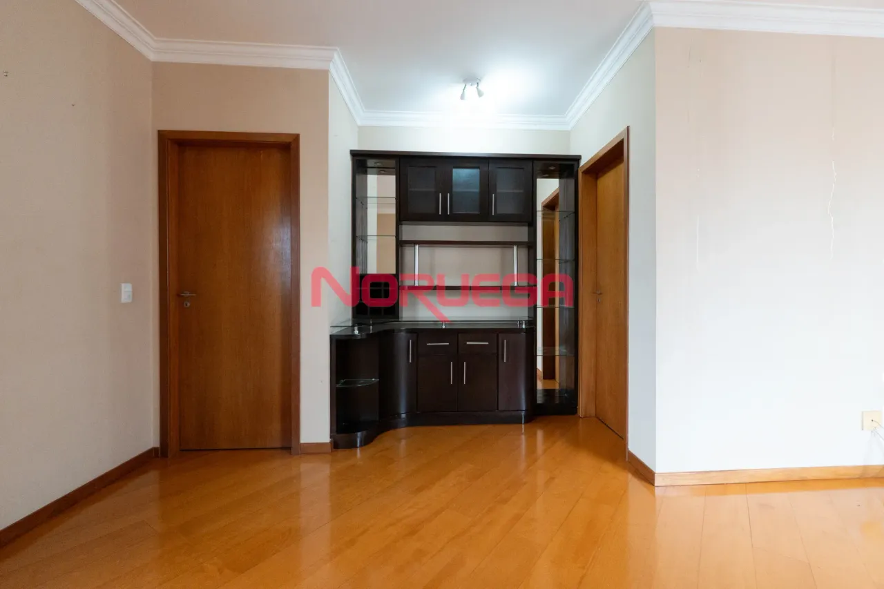 2-bedroom apartment with a built-in balcony grill — photo 19