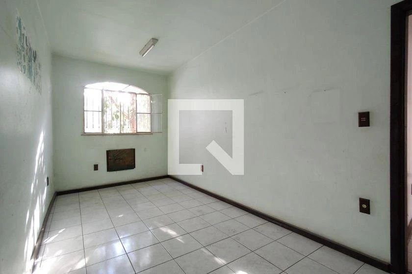 Casa de 4 quartos com jardim privativo e 257 m² — photo 42