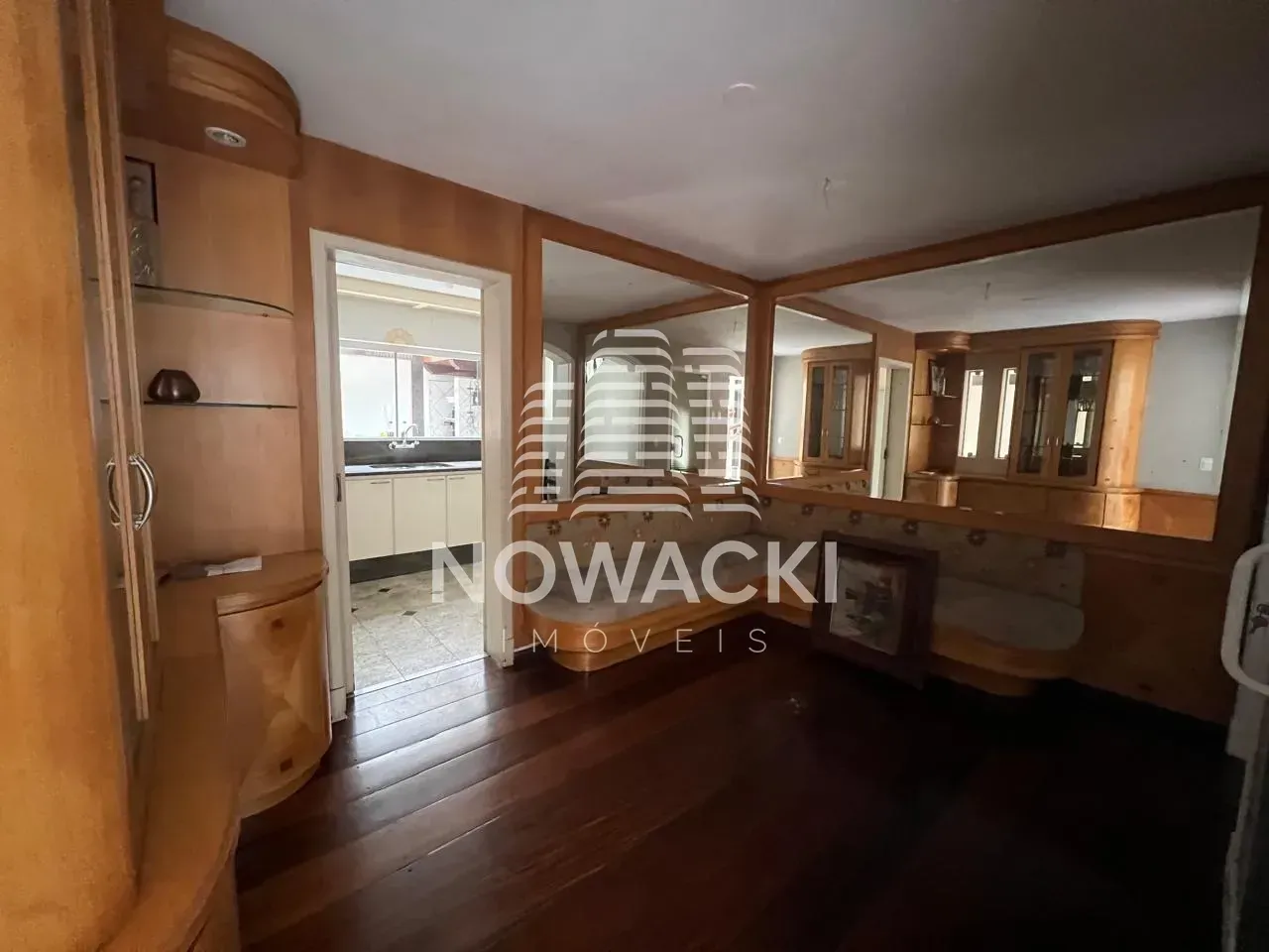 House with 2 bedrooms, 5 baths and a closed kitchen — photo 6