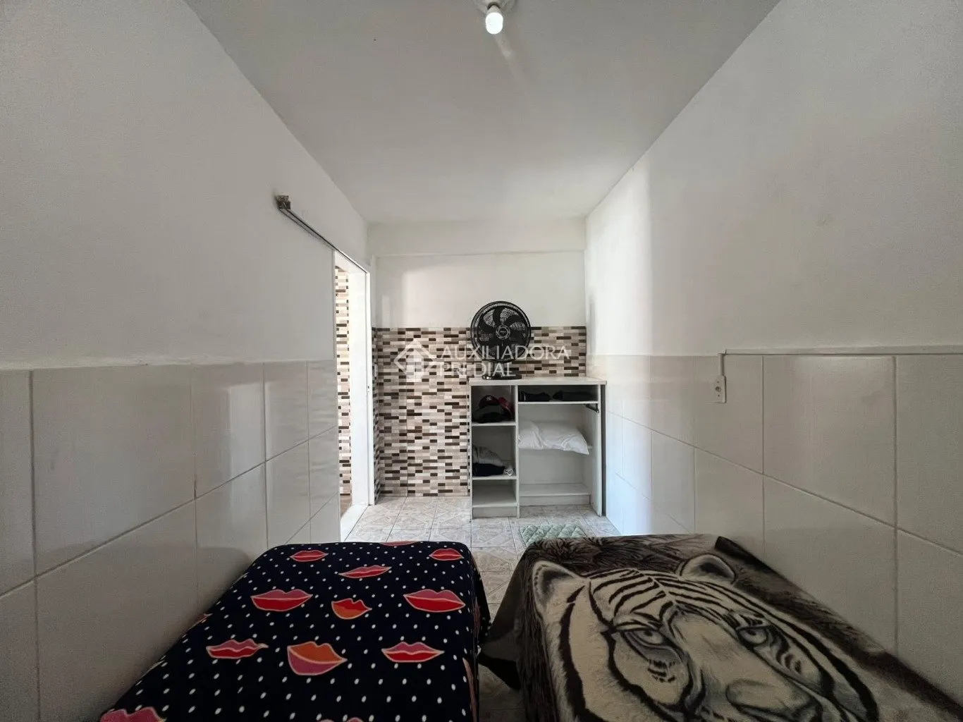 24 m² furnished studio with a compact gas kitchen — photo 16