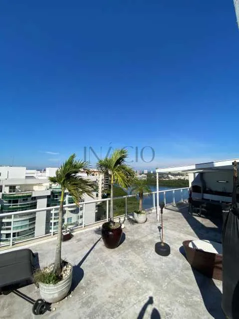 Furnished apartment with 4 bedrooms and a closed kitchen — photo 19