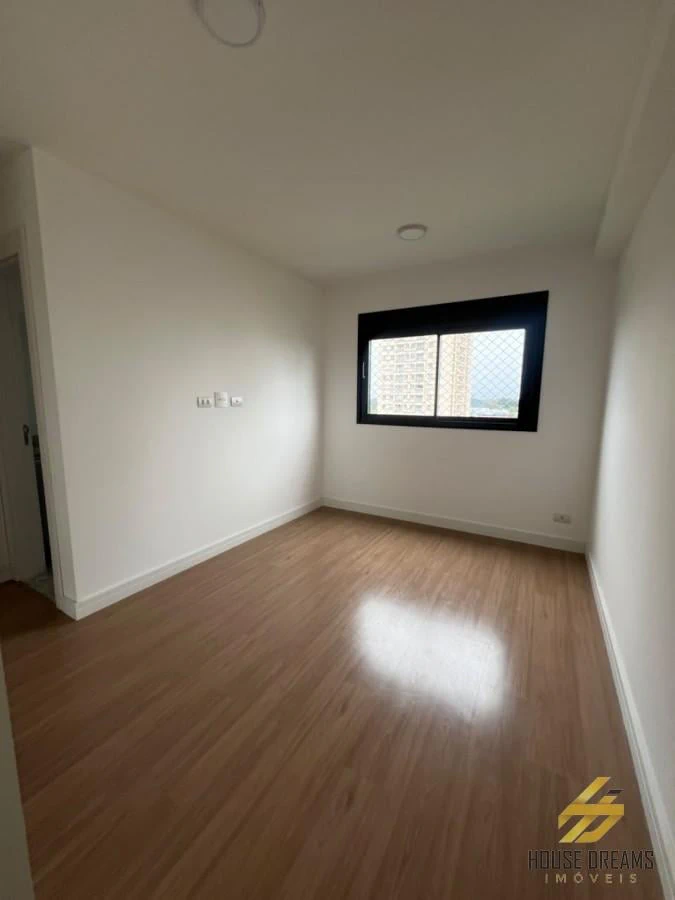 2-bedroom apartment, both with their own bathrooms, 139 m² — photo 13