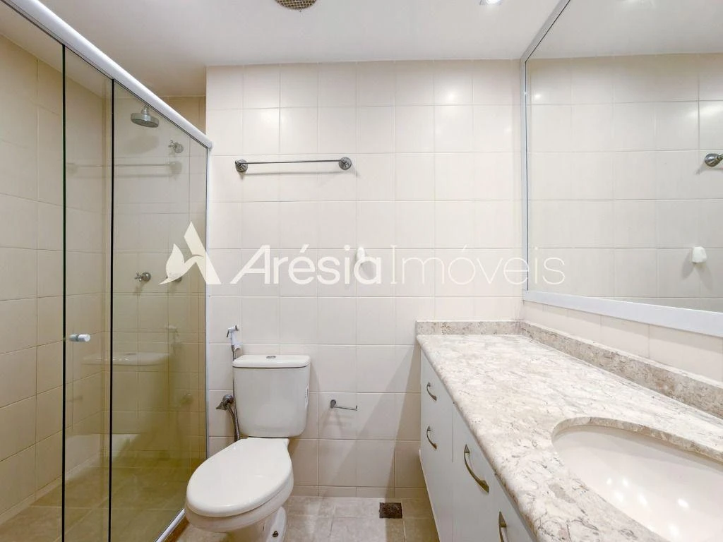 Apartamento com 3 dormitórios e varanda envidraçada — photo 30