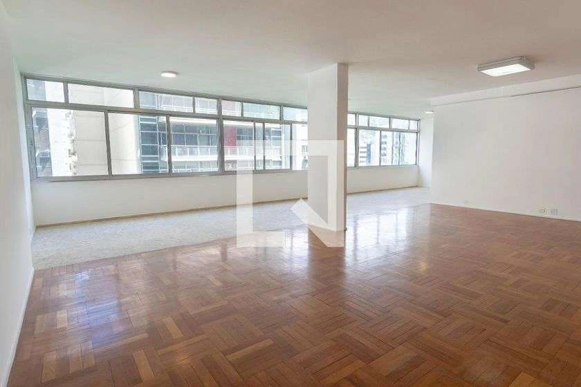 Rental apartment with 4 bedrooms and 4 bathrooms — photo 4