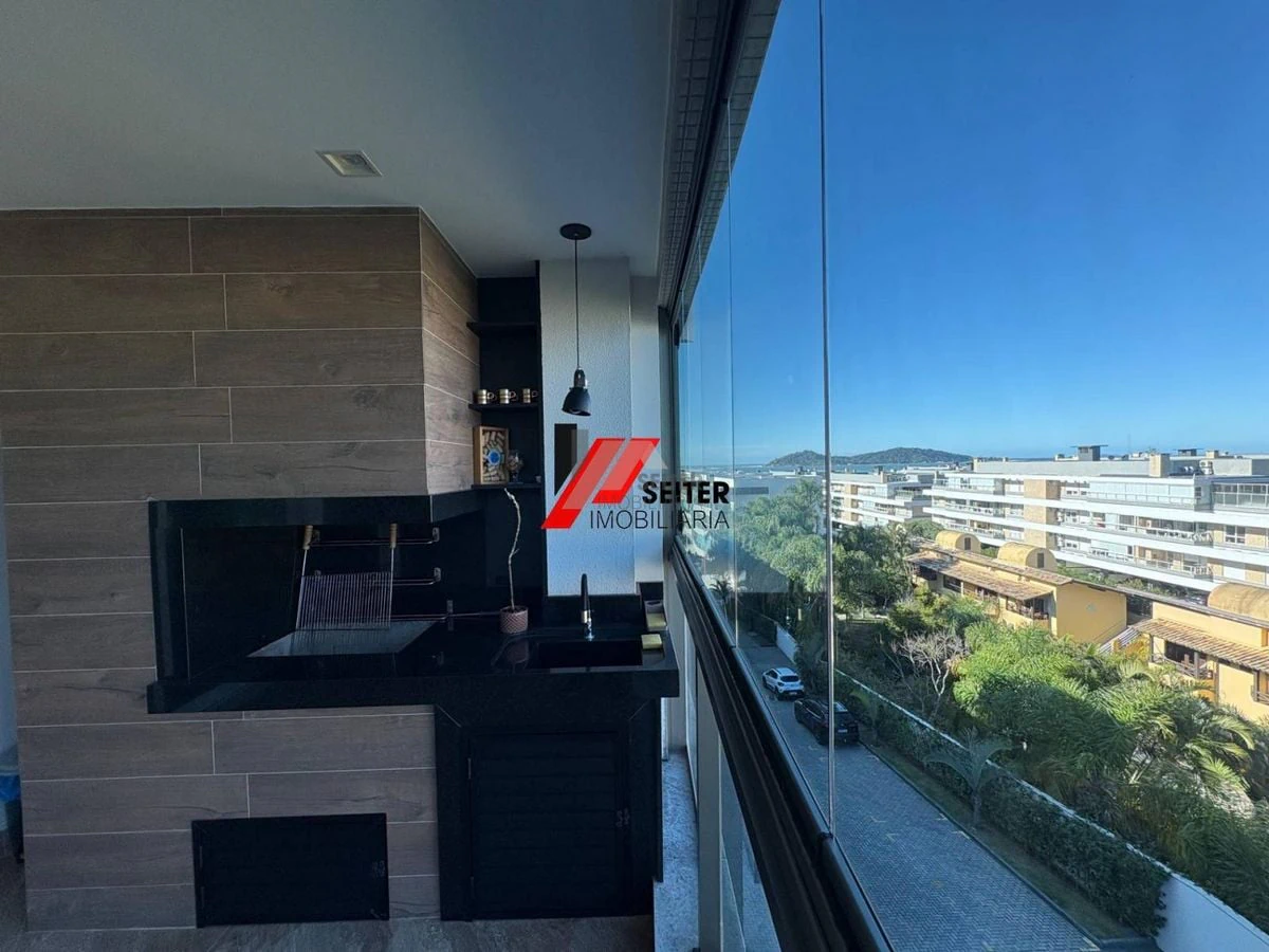 2-bedroom apartment with floor-to-ceiling windows — photo 6