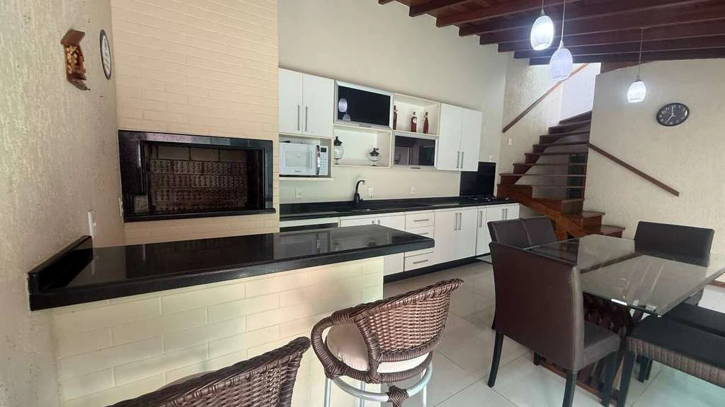 House for rent with a private BBQ and 4 bedrooms