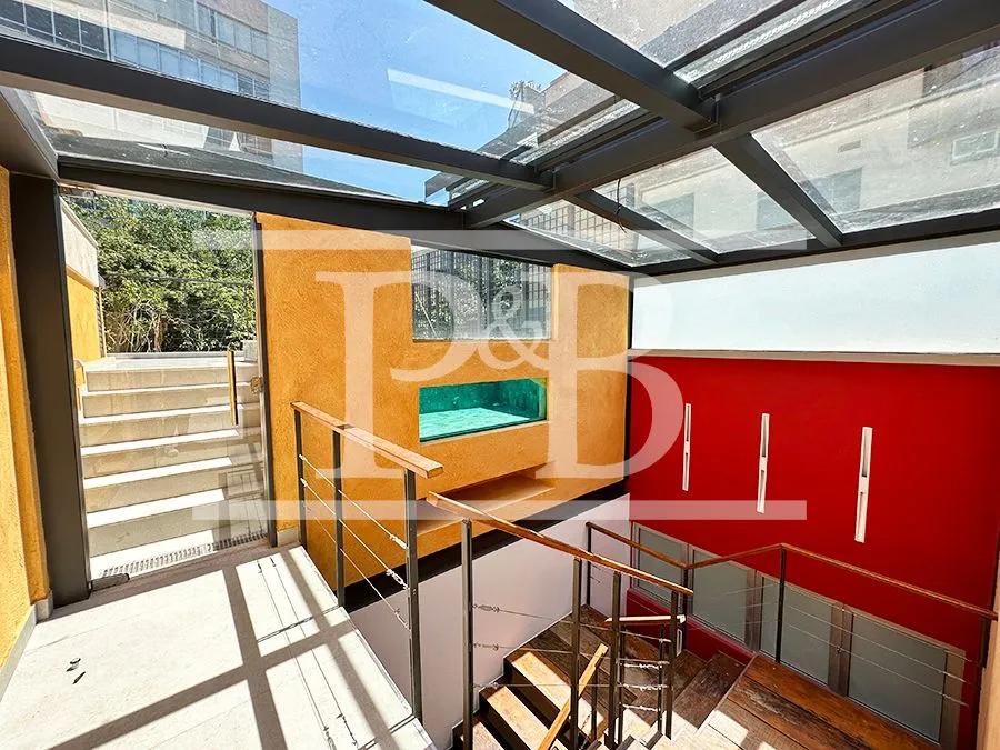 Penthouse with 4 bedrooms and 539 m² with floor-to-ceiling windows — photo 11