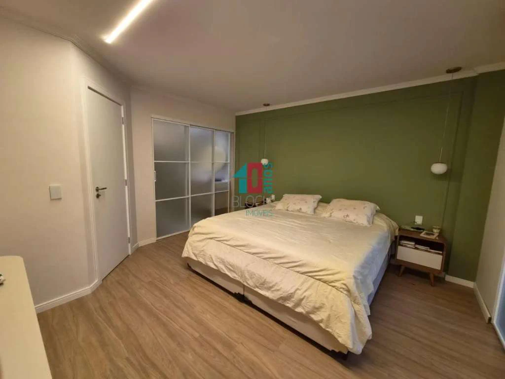 Furnished apartment, 470 m², with floor-to-ceiling windows — photo 8