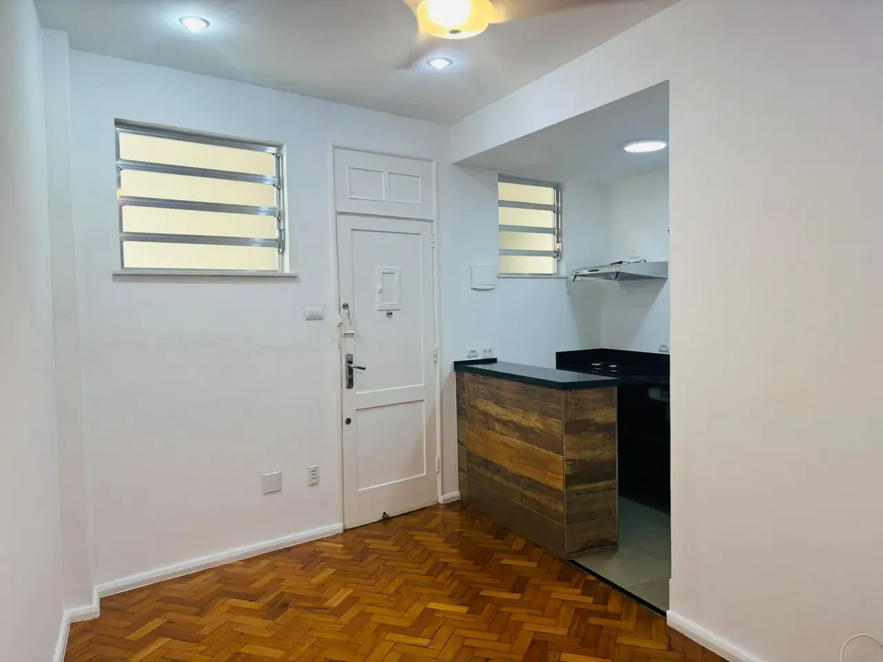 Apartment, 42 m², with a mountain view — photo 2