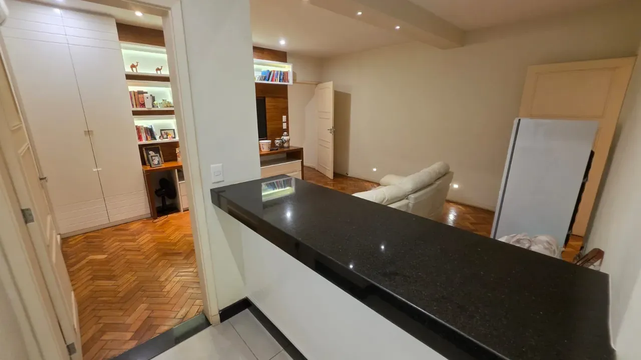 Apartamento com cozinha fechada e 3 quartos — photo 30