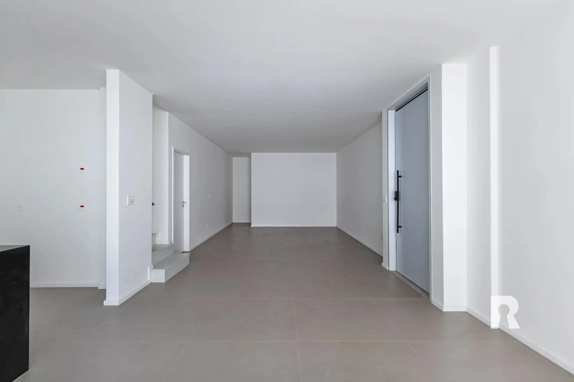 4-bedroom house, all with their own bathrooms, 337 m² — photo 7