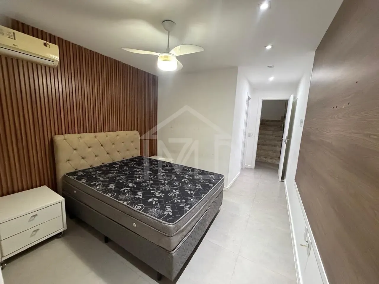 Unfurnished house with 4 bedrooms and 5 baths — photo 12