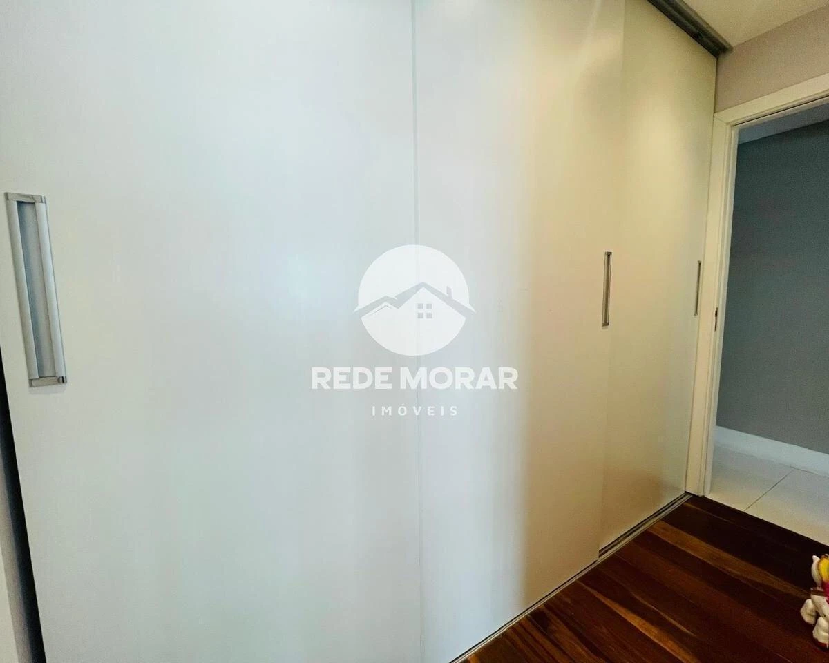 Furnished apartment with 3 bedrooms and 4 bathrooms — photo 21