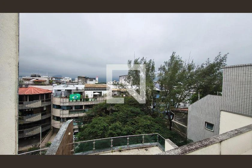 Balcony with a grill in a 3-bedroom apartment, 311 m² — photo 49