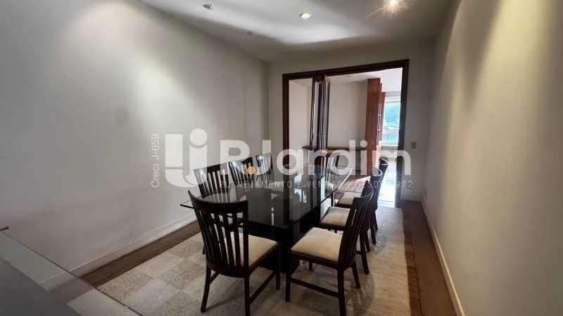 Apartamento de 240 m² com 3 quartos e vista marcante — photo 3