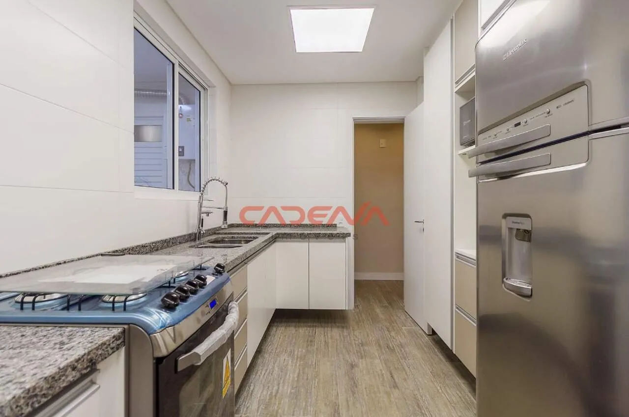Furnished 137 m² apartment with a separate gas kitchen — photo 3