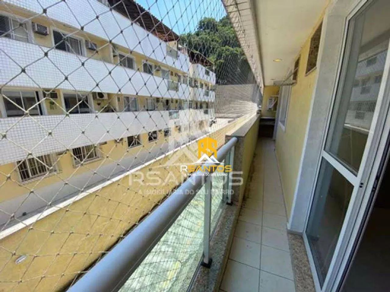 2-bedroom apartment in a building with a pool — photo 22