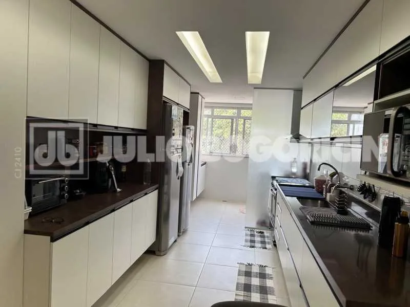 Apartamento sem mobília com 3 quartos e 5 banheiros — photo 23