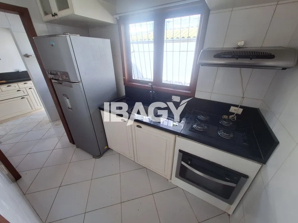 Будинок із 3 спальнями, 1 з власною ванною — photo 5